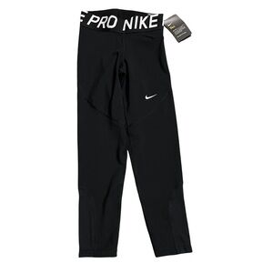 Nike Pro Tight Fit Crop Length Black Leggings Size XS A09972-010 NWT‎